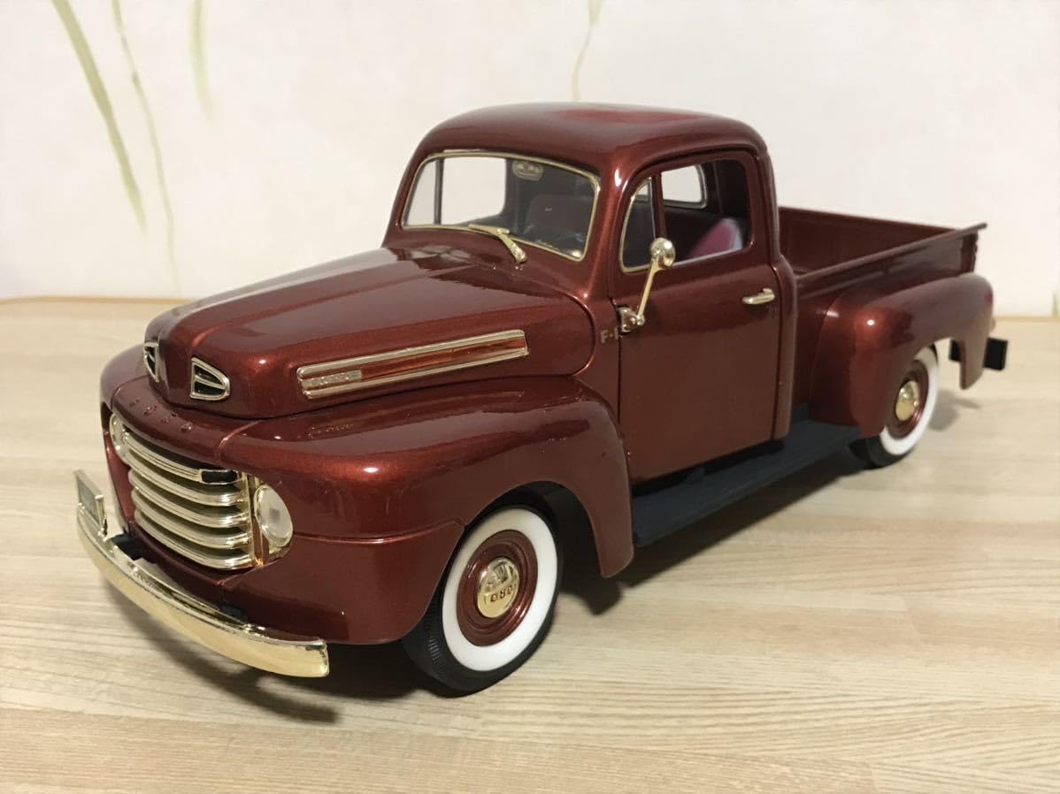 Amazon | 1/18 フォード F1 ピックアップトラック クラシックカー