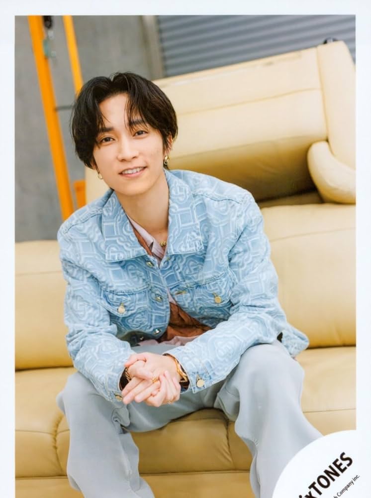 Amazon.co.jp: Six TONES 公式 生 写真（田中樹 ）ST01533 : おもちゃ