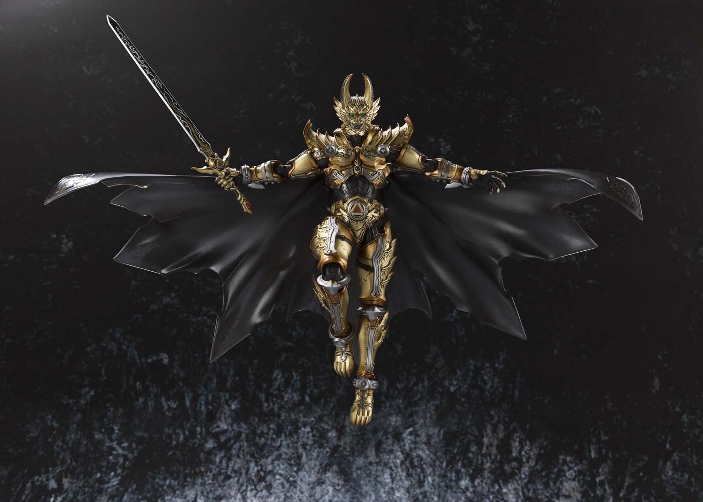 Amazon.com: TAMASHII NATIONS Bandai Ougonkishi Garo (Saezima Kouga