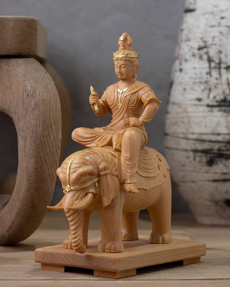 Amazon.co.jp: 極小仏 帝釈天騎象像 9.8cm（木製：ツゲ 金泥仕上）＿