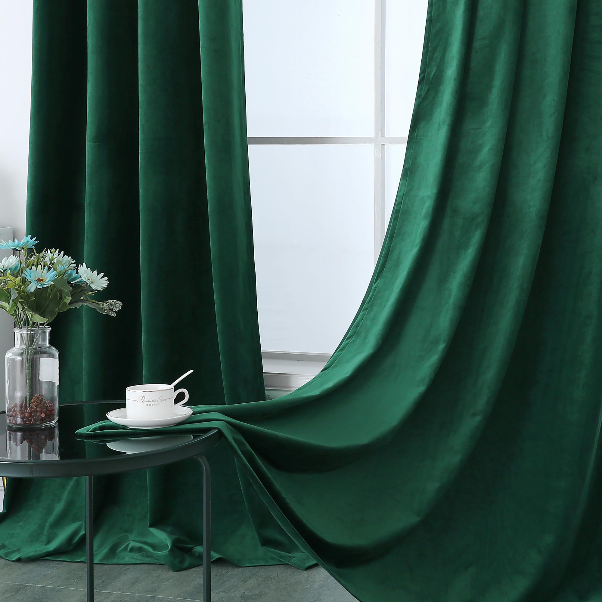 Amazon｜Timeper ダークグリーンベルベットカーテン 108インチ