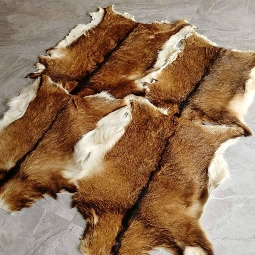 Amazon | 赤い鹿の皮の敷物、鹿の皮の敷物、鹿の剥製暖炉、鹿革の装飾