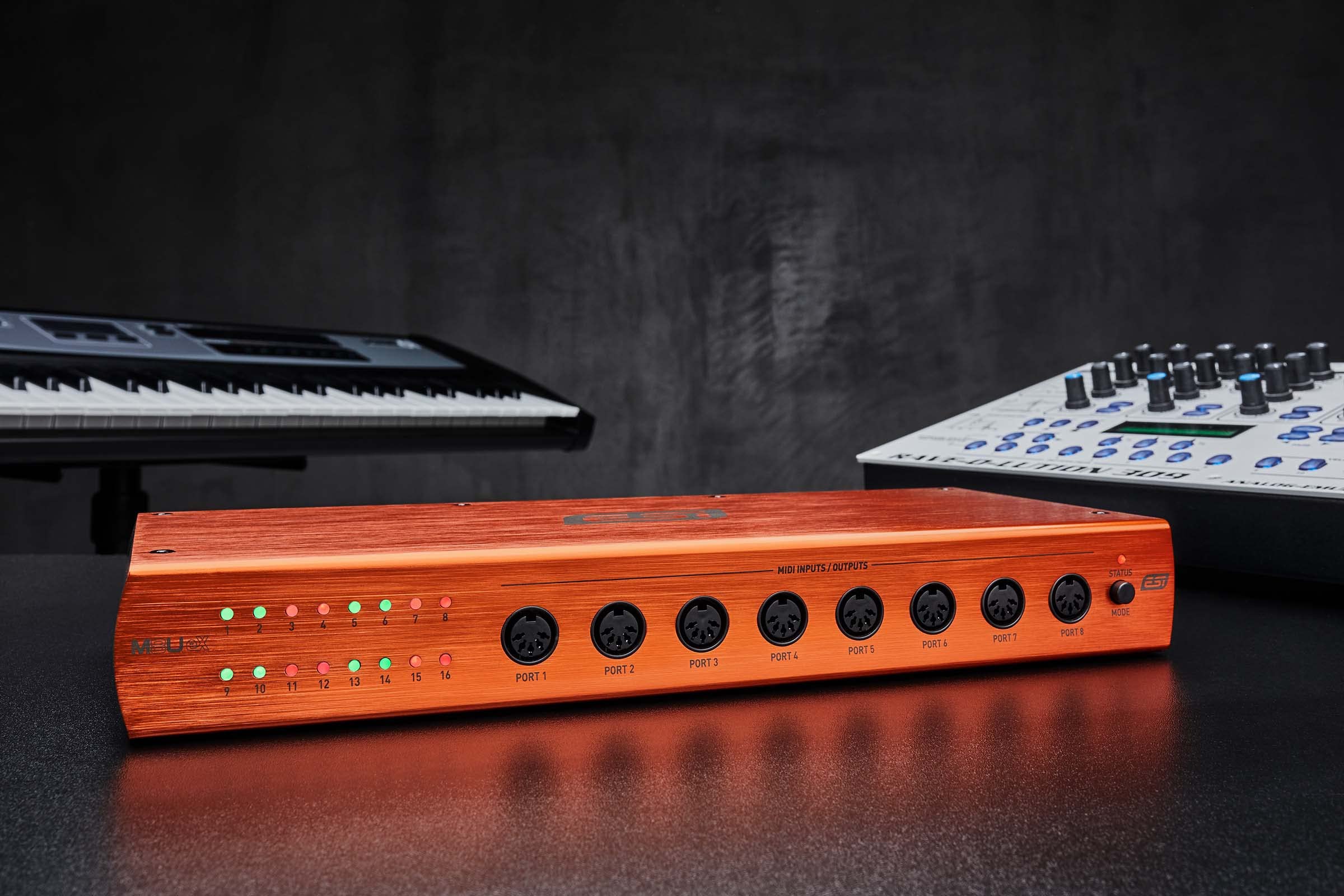 Amazon.co.jp: ESI M8U eX 【USB 3.0 MIDIインターフェース】16ポート