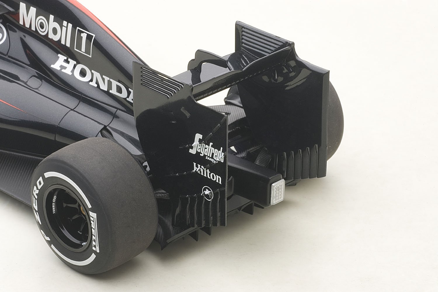 Amazon | AUTOart 1/18 マクラーレン MP4-30 ホンダ F1 スペインGP