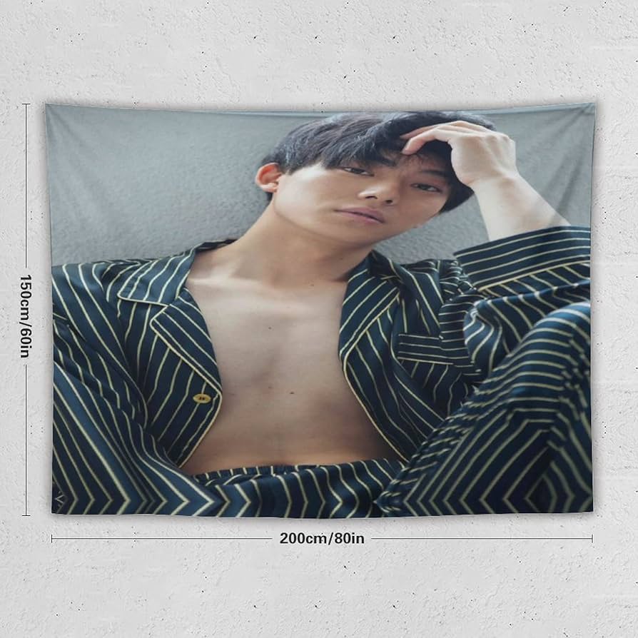 Amazon.co.jp: 井上祐貴タペストリー多機能壁掛け毛布室内装飾布