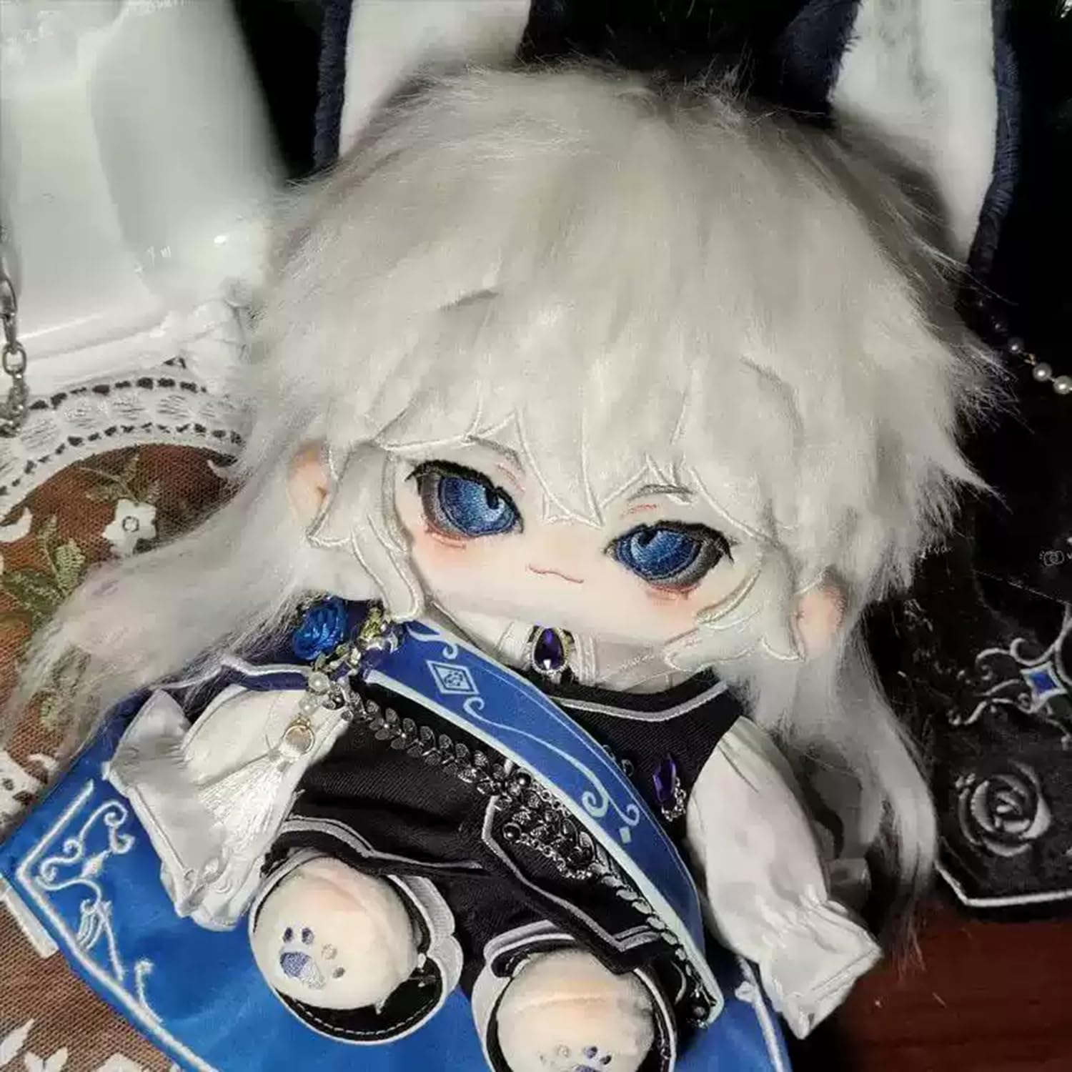 Amazon.co.jp: アイデンティティV 第五人格 夜の番人 ぬいぐるみ 20cm