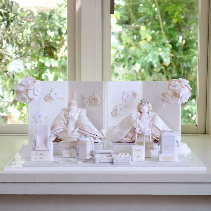 京都夢み屋【白粋-HAKI- プレミアム 西陣織雛人形 麗華】 コンパクトで