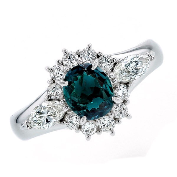 ブラジル産 アレキサンドライト リング 0.62ct オーバルミックスカット