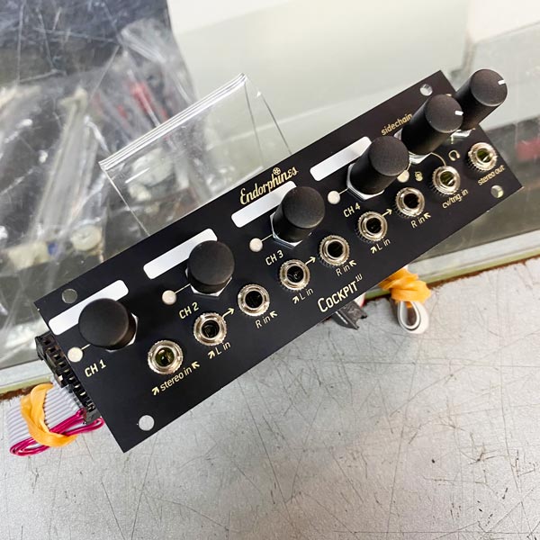 ENDORPHIN.ES COCKPIT 1U Black | 中古新入荷商品 | | えちごや