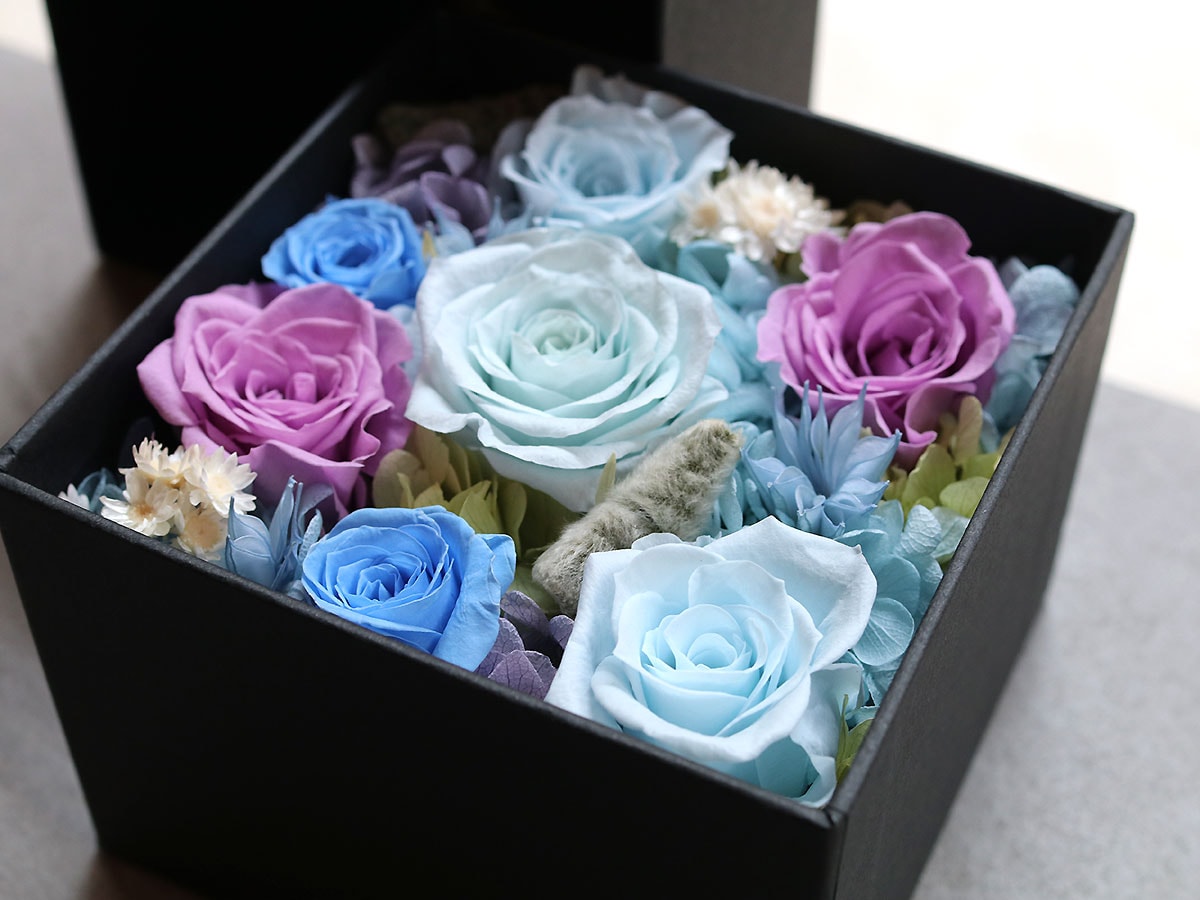 プリザーブドフラワー・スクエアボックスアレンジメント 001 | すべて