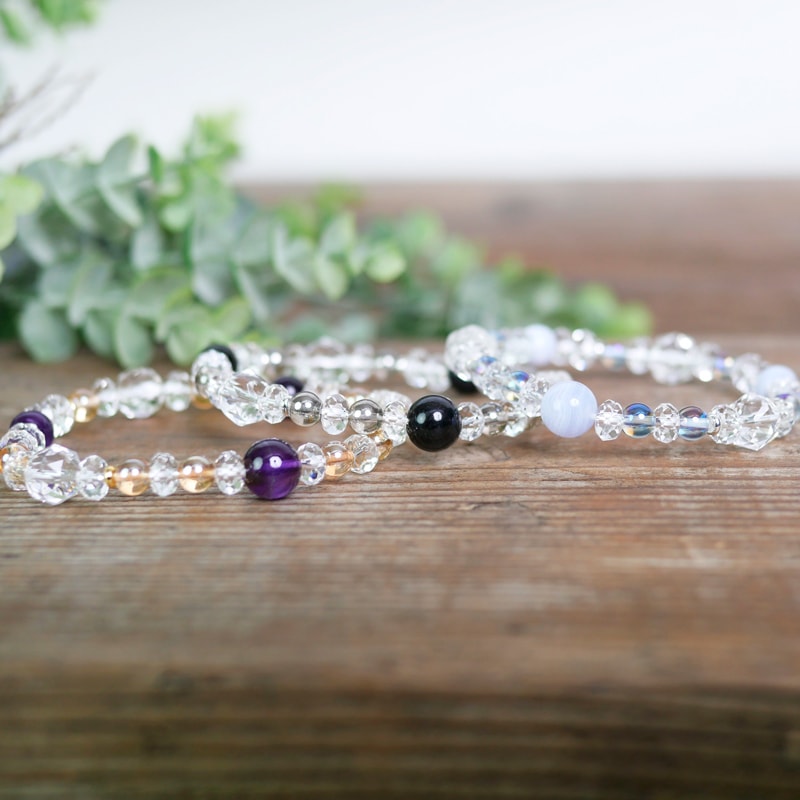 マルチカラー天然石ブレスレット【メール便可】｜マライカ公式通販