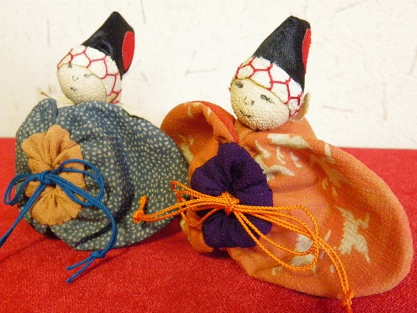 古布 リメイク ちりめん細工 三番叟 まねきねこ｜あいたいよう