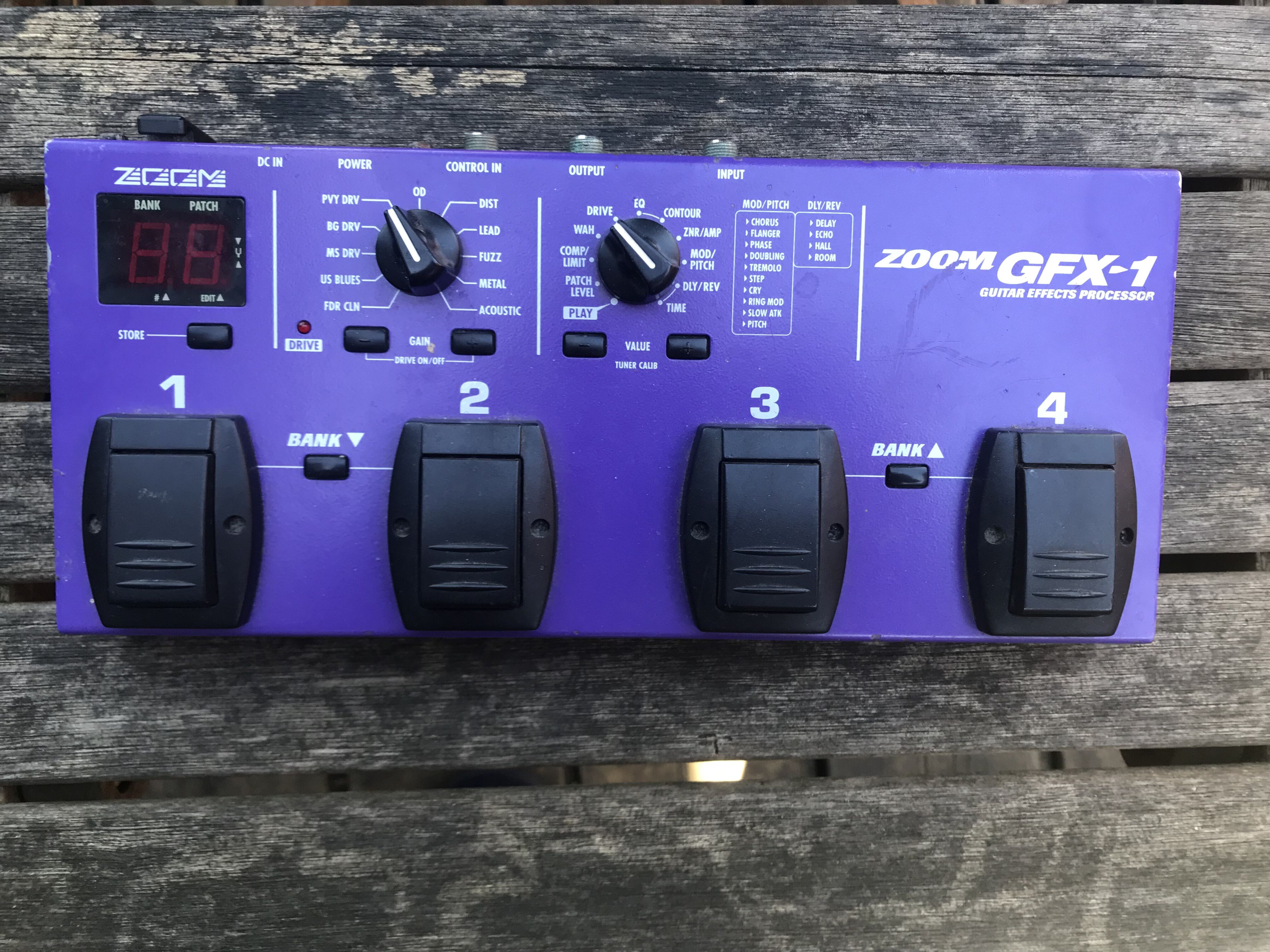 GFX-1 - Zoom GFX-1 - Audiofanzine