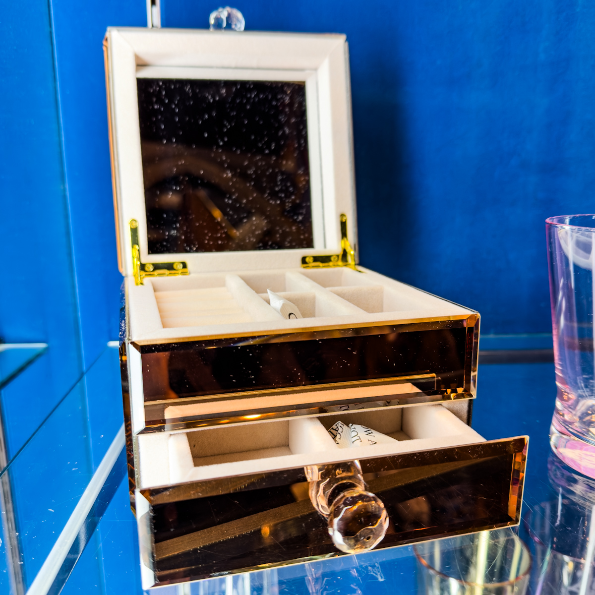 コンパクトミラー、ジュエリーボックス、ピアス、グラス！東京