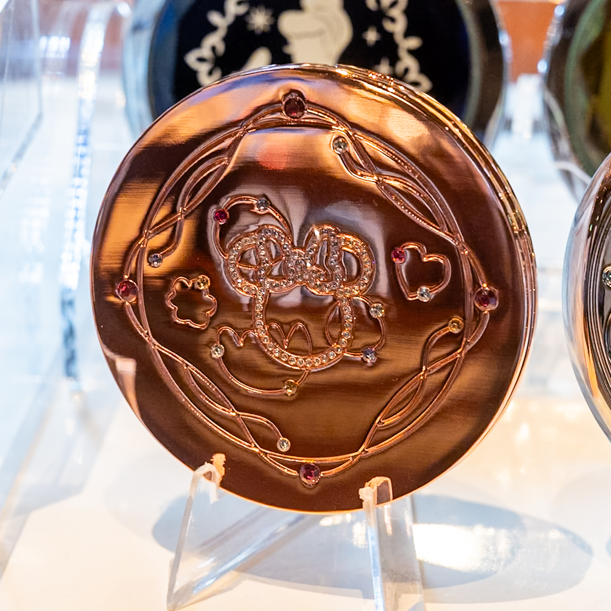 ミニーモチーフ！東京ディズニーランド「ガラスの靴」コンパクトミラー