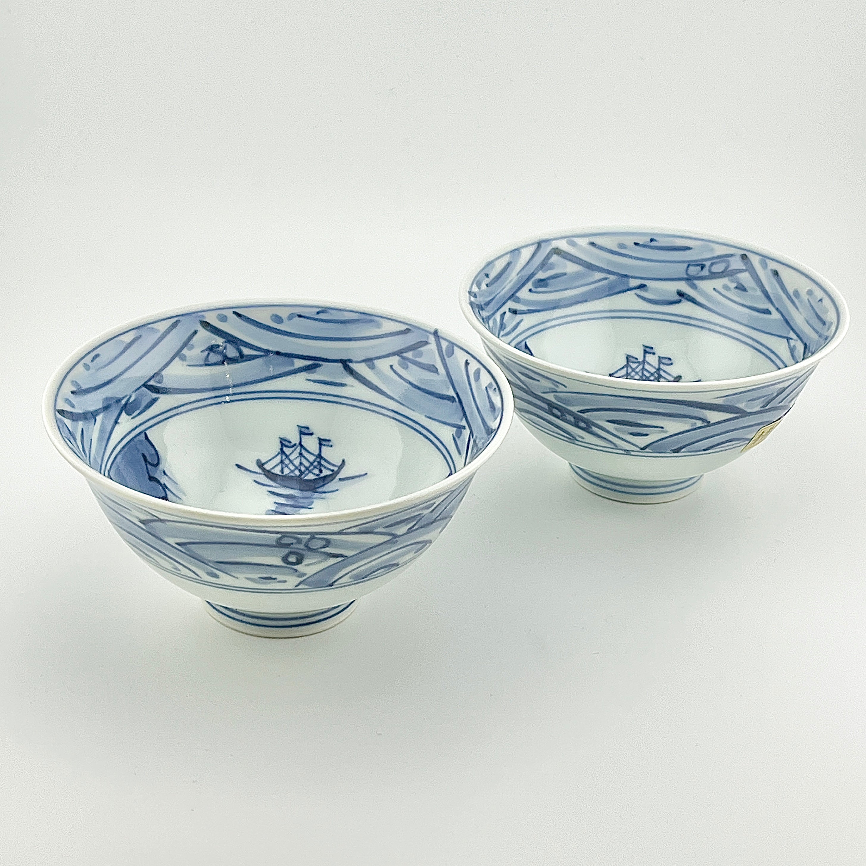有田焼 青花 しん窯 長崎紋 3.8寸反飯椀 – 生活民芸 なかむた