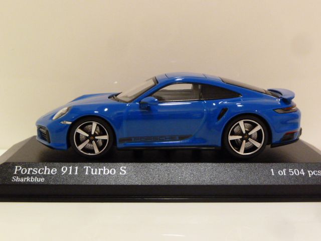 Porsche 911 (992) Turbo S Shark Blue 1:43 410069474 MINICHAMPS