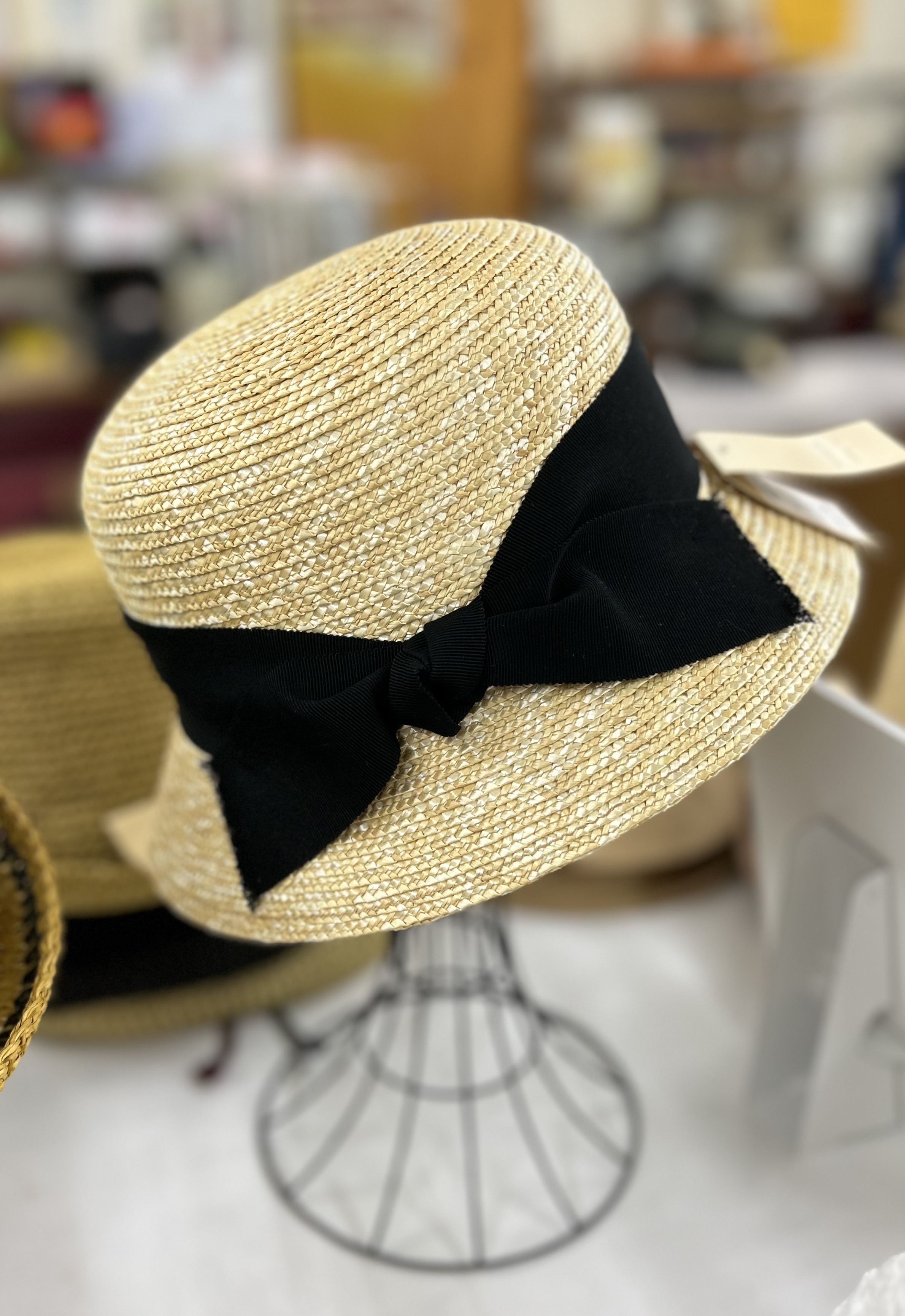 夏到来。 麦わら帽子の出番です！ | MouLa HOKKAIDO