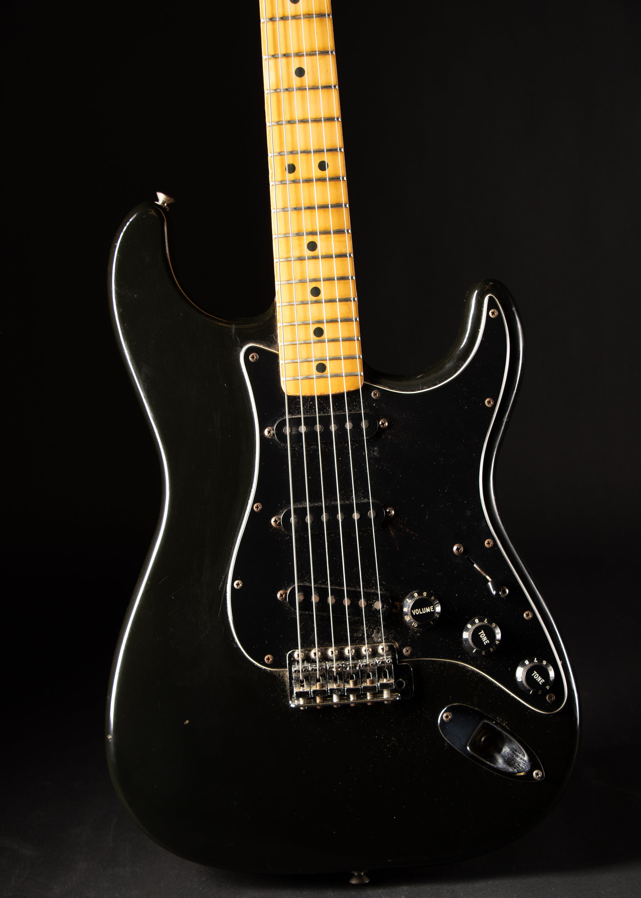 1979 Fender Stratocaster Black – Music City Vintage Guitars