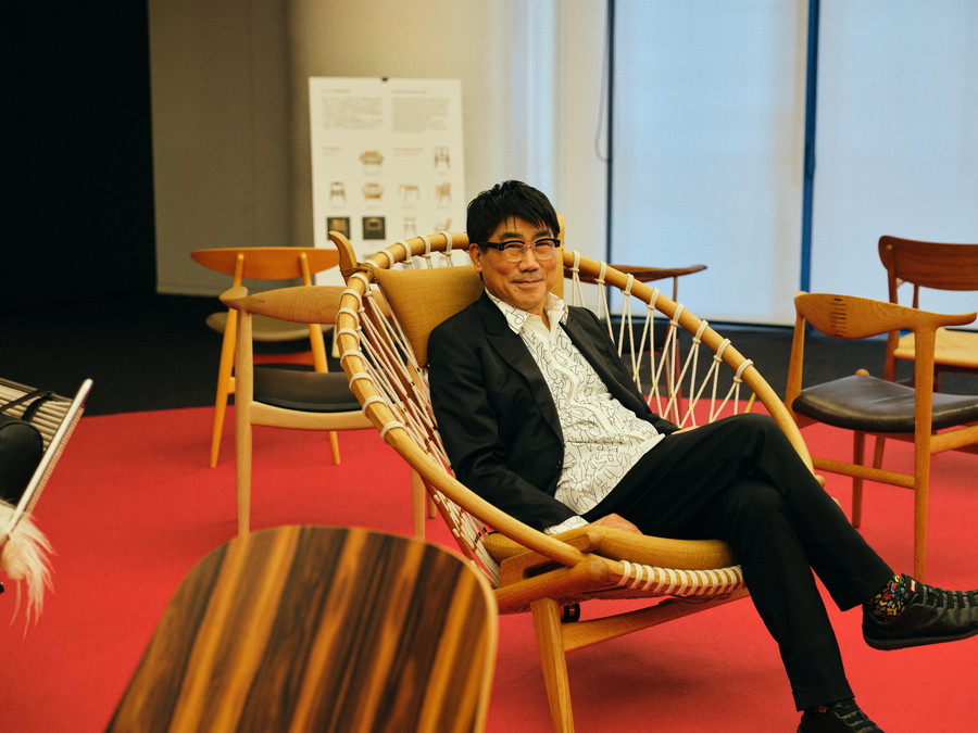 時代を超えるものづくりの正体—亀田誠治、名作椅子が一堂に会す