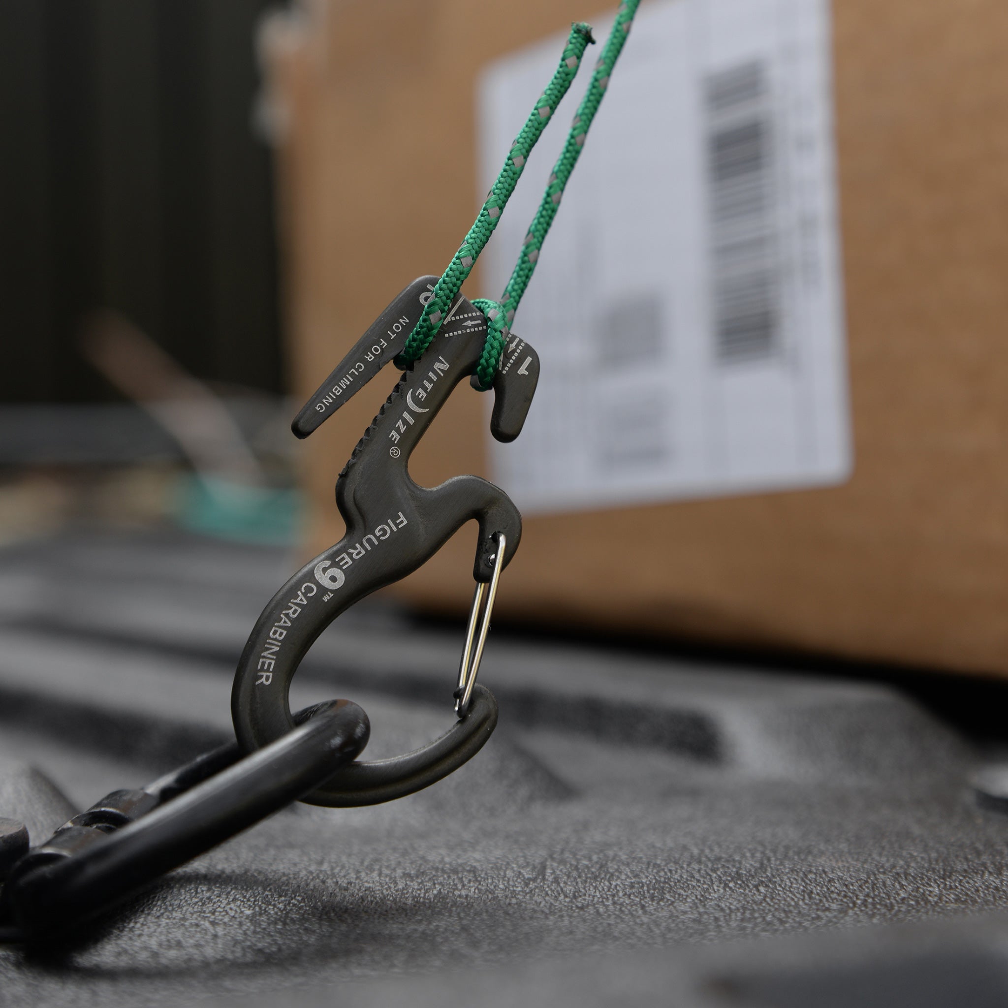 フィギュア9 カラビナー S – Nite Ize JAPAN