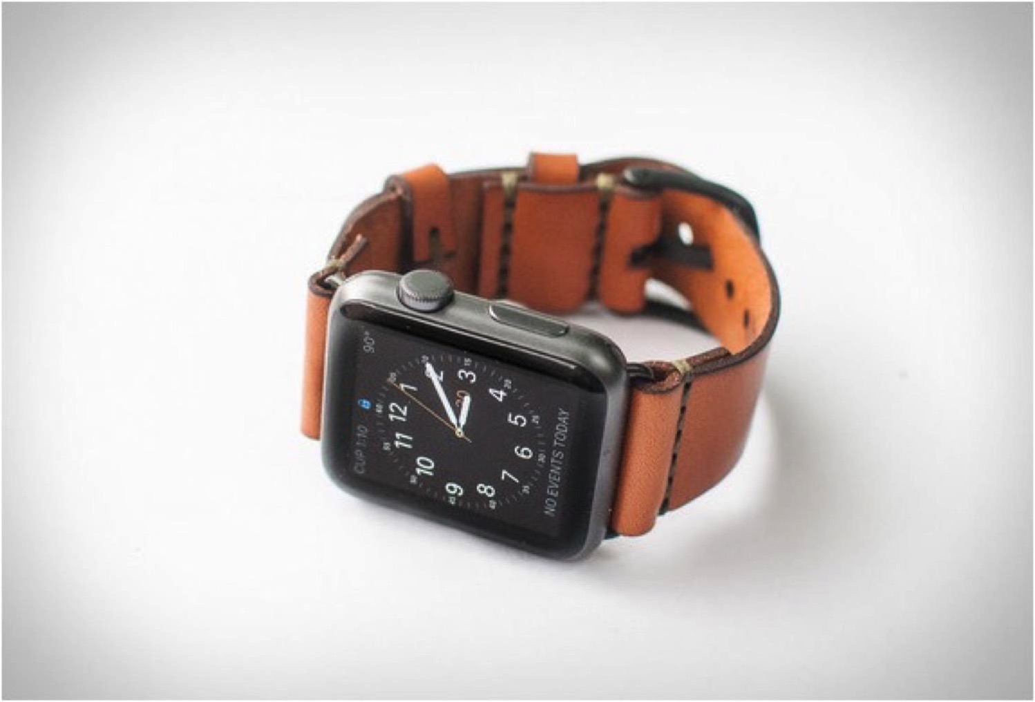 使うほど味の出るApple Watch専用レザーバンド