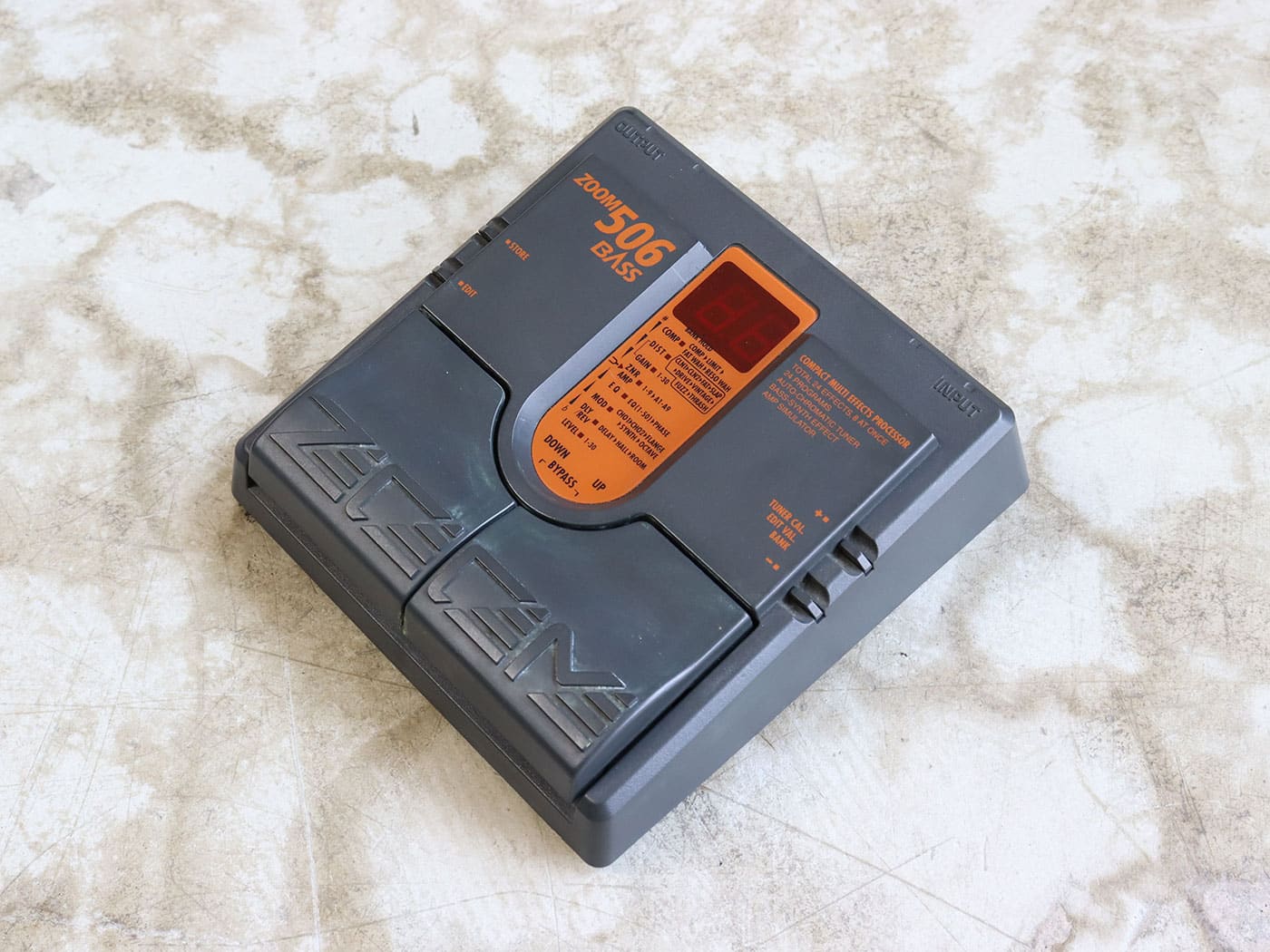 中古】ZOOM 506 BASS ベース用マルチエフェクター - 神奈川県の中古