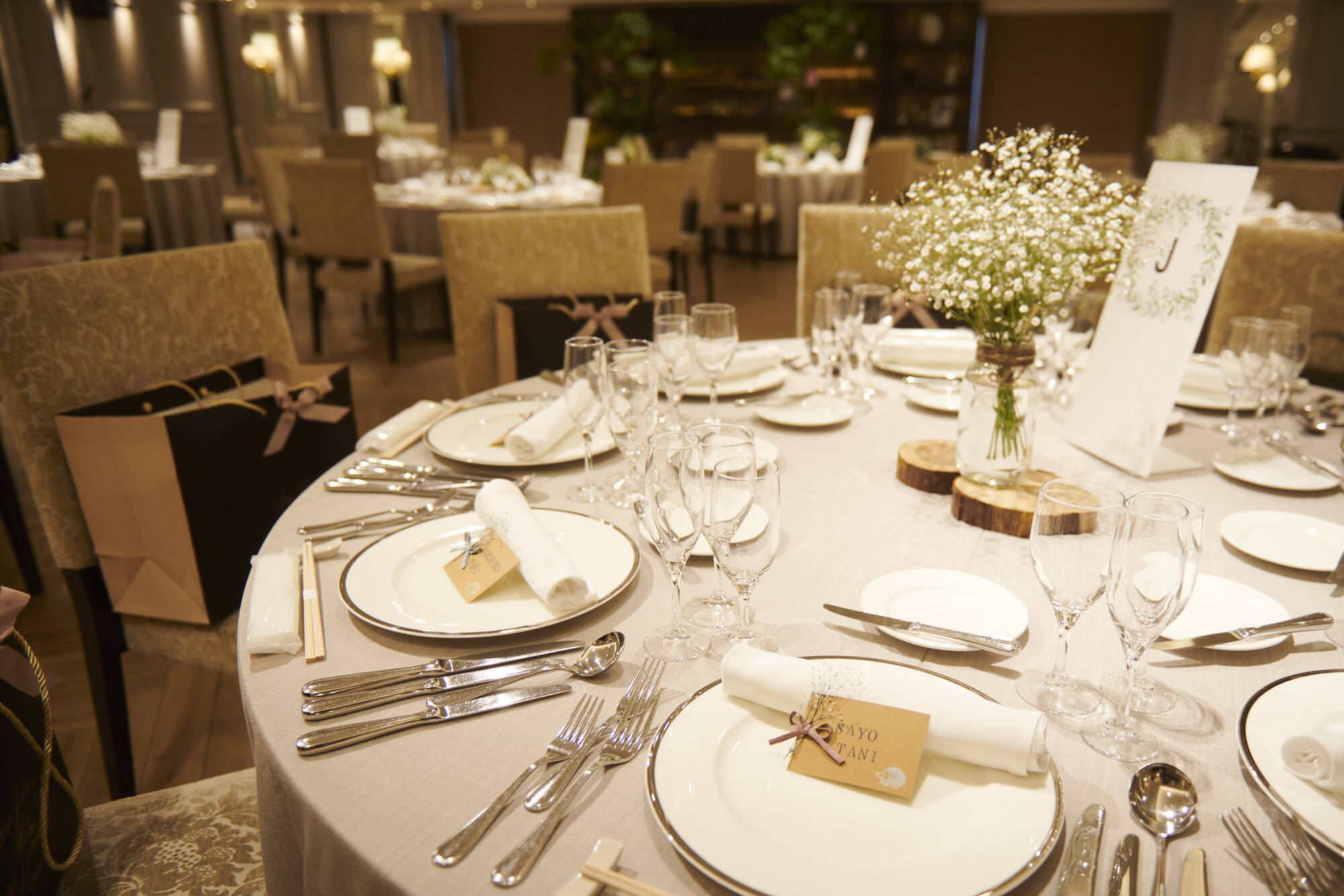 2024年秋最新版》結婚式披露宴のテーブルコーディネート実例紹介