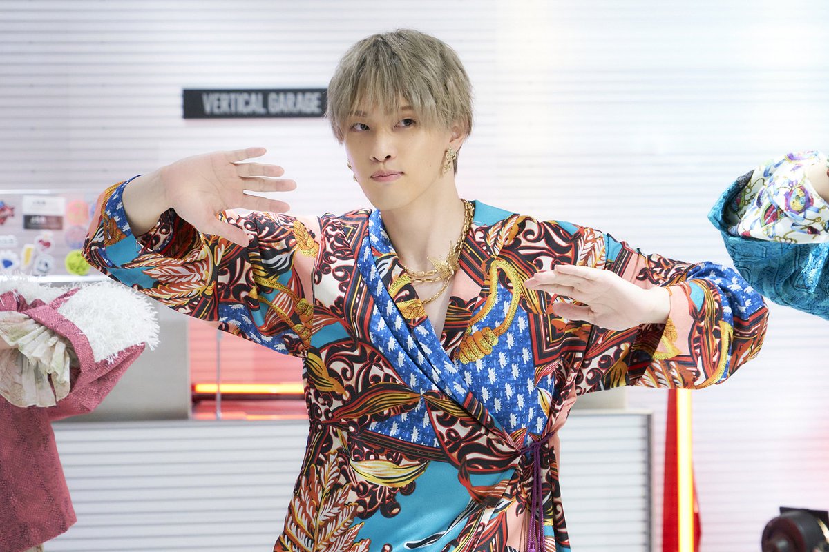 マネキンナイトフィーバー 今夜24:59〜スタート🕺✨ マネキンたち