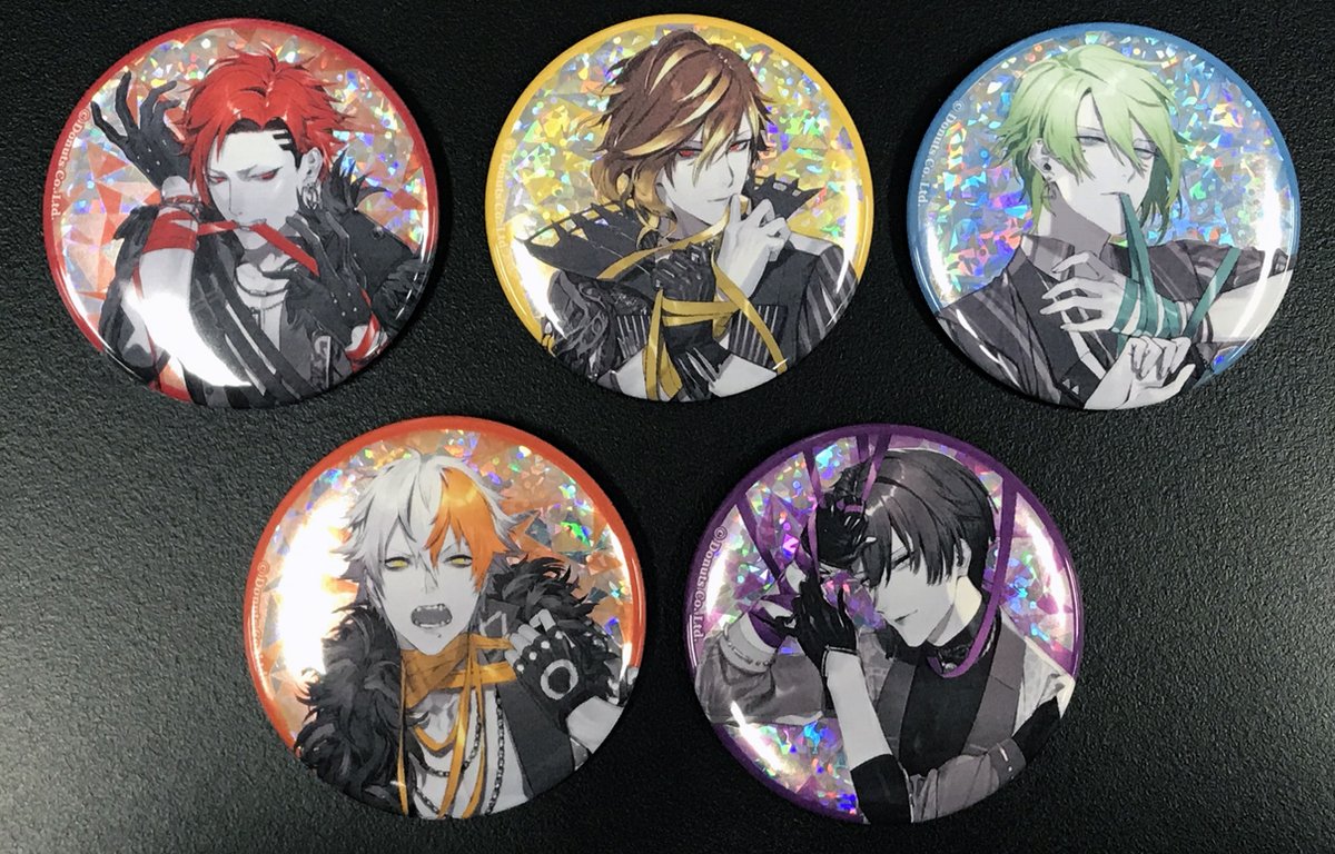 会場での販売グッズを一部ご紹介！ ・リボン付きアクリルキーホルダー