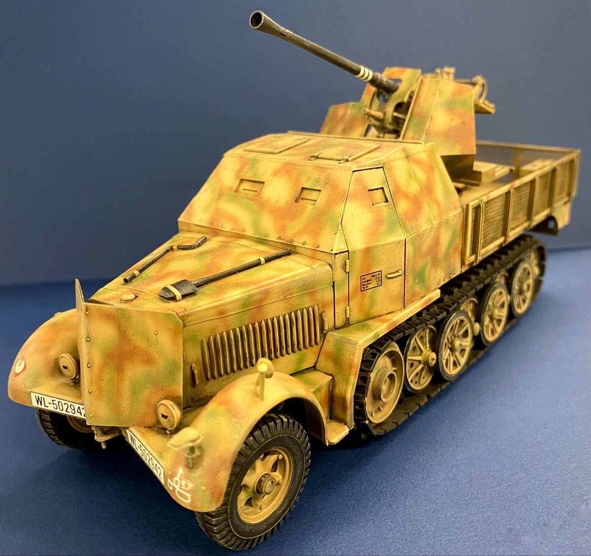 おはようございます。12月22日・月曜日。 画像は、販売中の『1/35