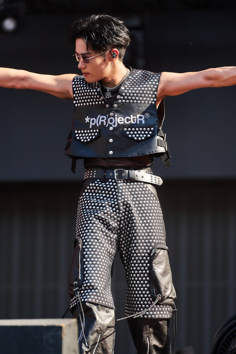 a-nation2025 @anation_navi Stage Photo📸 #川村壱馬 @sncrmpg_kk