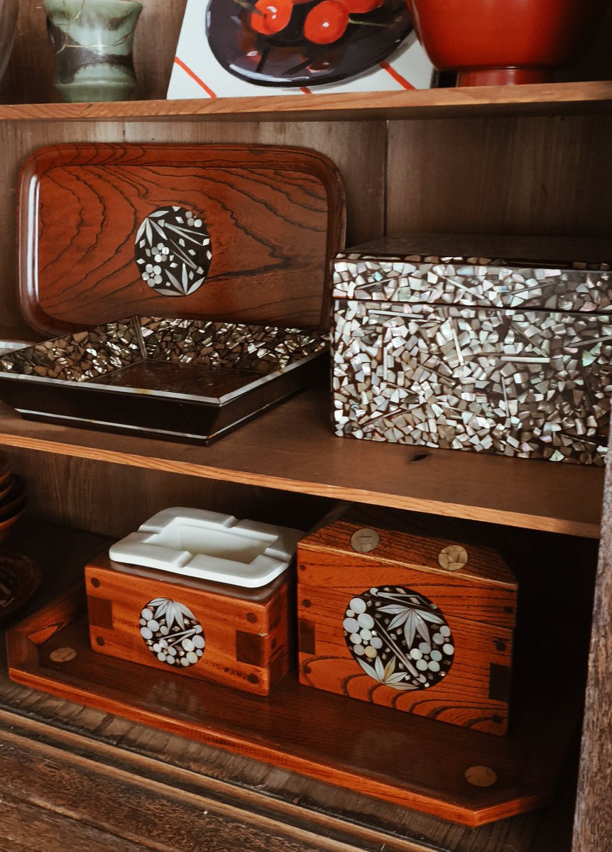 小島優さんのお父さまは漆芸家の小島雄四郎さんで、雄四郎さんは黒田