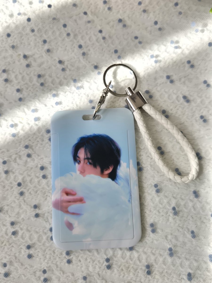 TWS ドフンさんお誕生日イベント特典のトレカケースが届いております