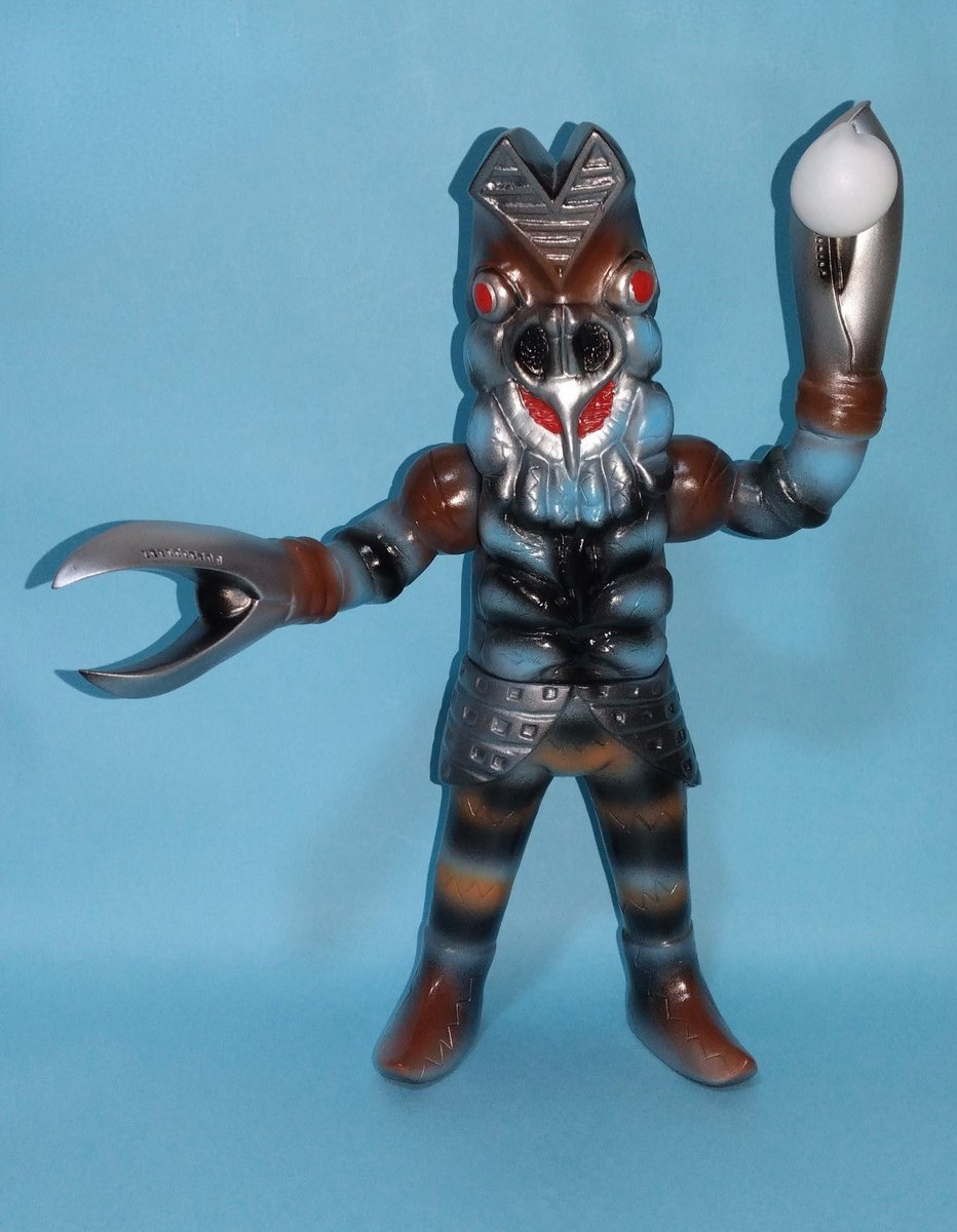 10年に「フィギュア王」誌上限定で販売されたマルサン製バルタン星人6