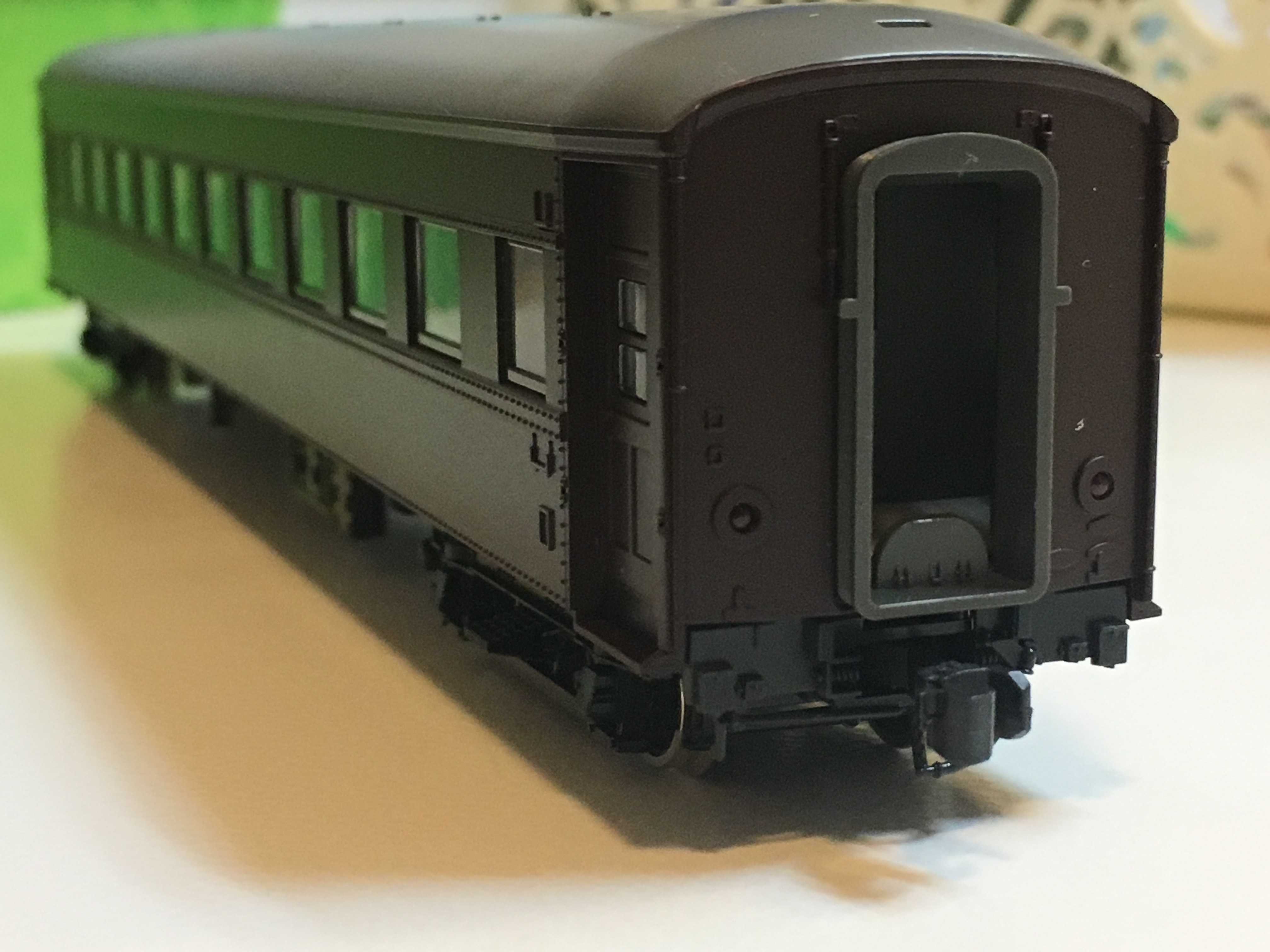 カトーの16番(HO)オハフ33茶 - marupekeのブログ