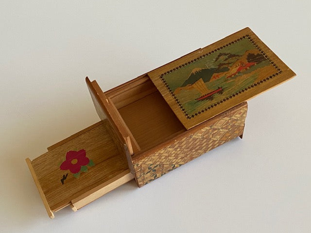 Vintage 5 Sun Japanese Secret Puzzle Box with Musical Drawer