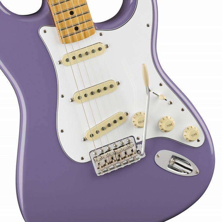 ジミ・ヘンドリックス、フェンダーから60年代インスパイアのストラト