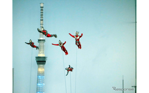 地上450m、東京スカイツリーに歴代ウルトラマン飛来…特撮ジオラマや