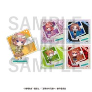 五等分の花嫁」五つ子が懐かしい平成ファッションで登場♪ 等身大