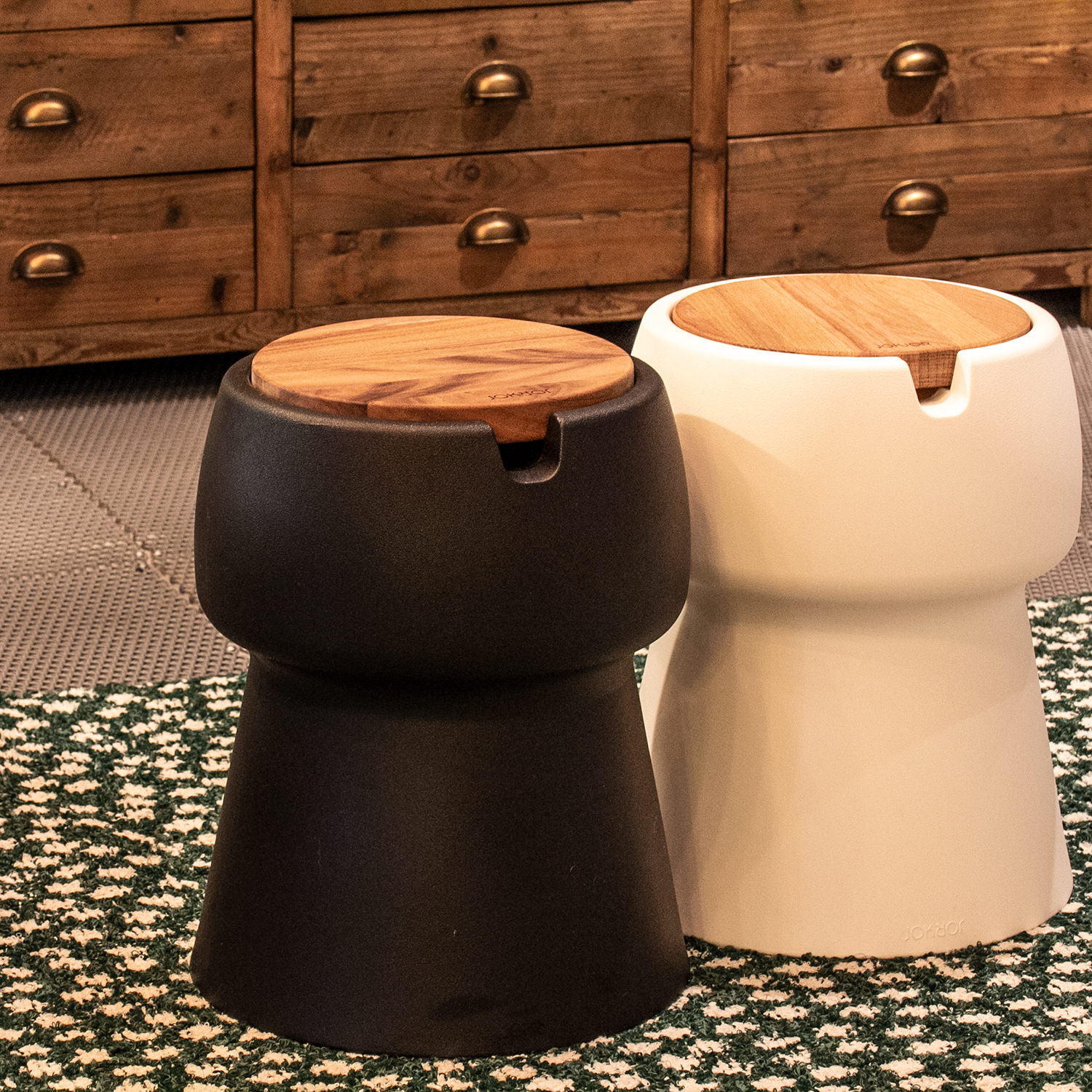 ドリンククーラー兼用スツール サイドテーブル | リグナテラス東京