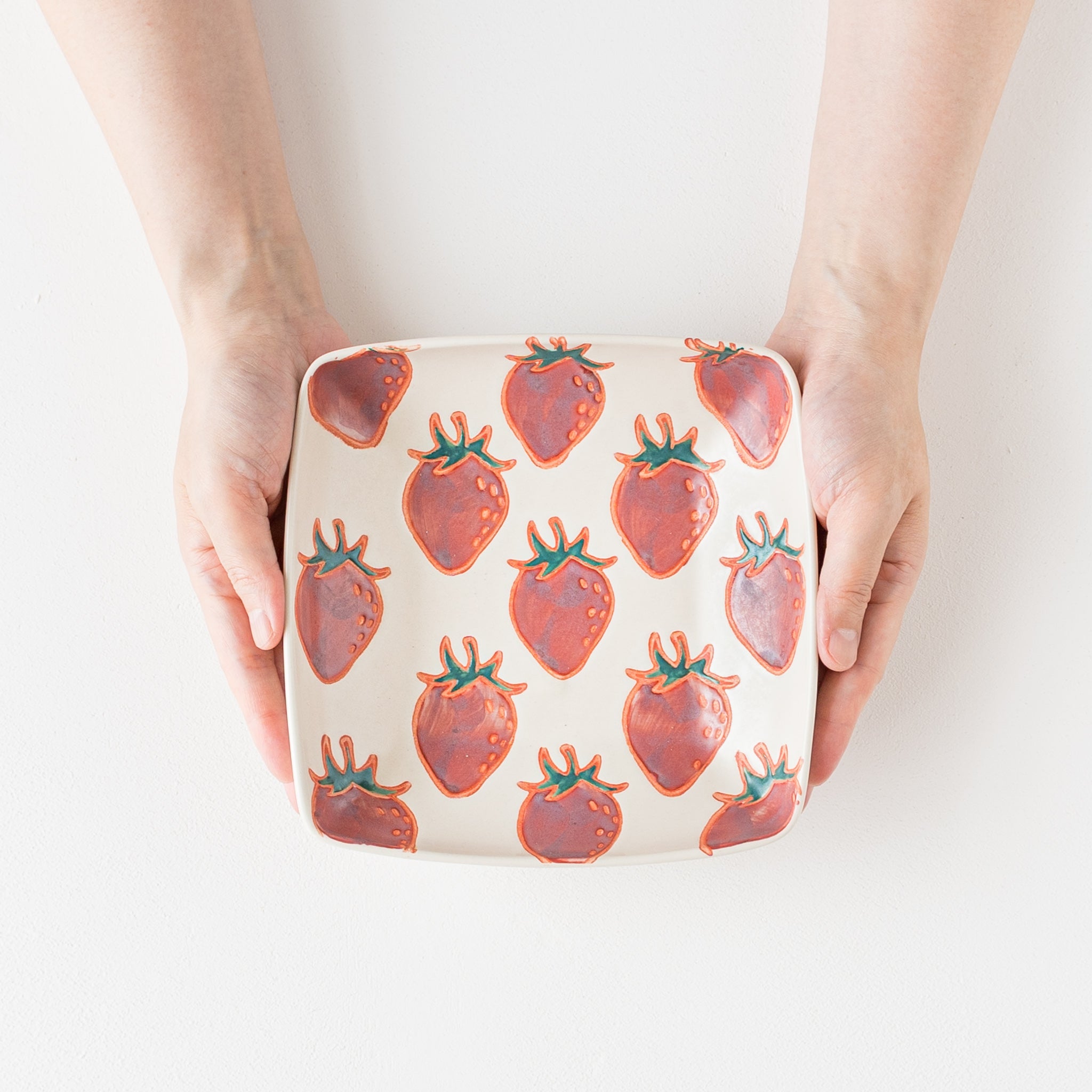 波佐見焼 fruits 角鉢 イチゴ｜和食器通販 四季折折 – 四季折折