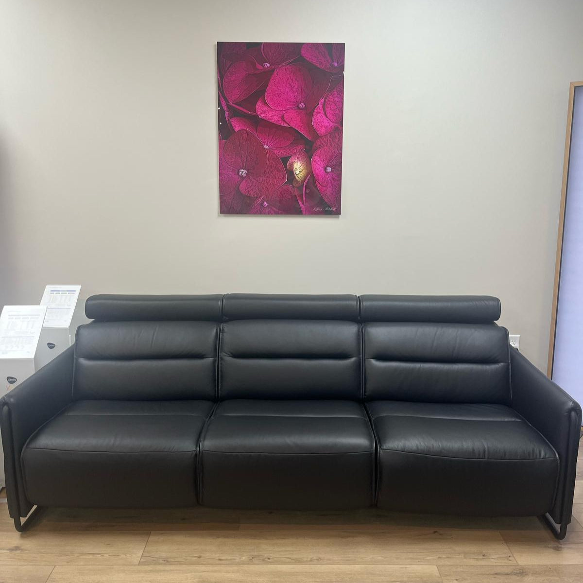 Stressless Emily V2 {3 Seat Power Sofa} – SL Recliners