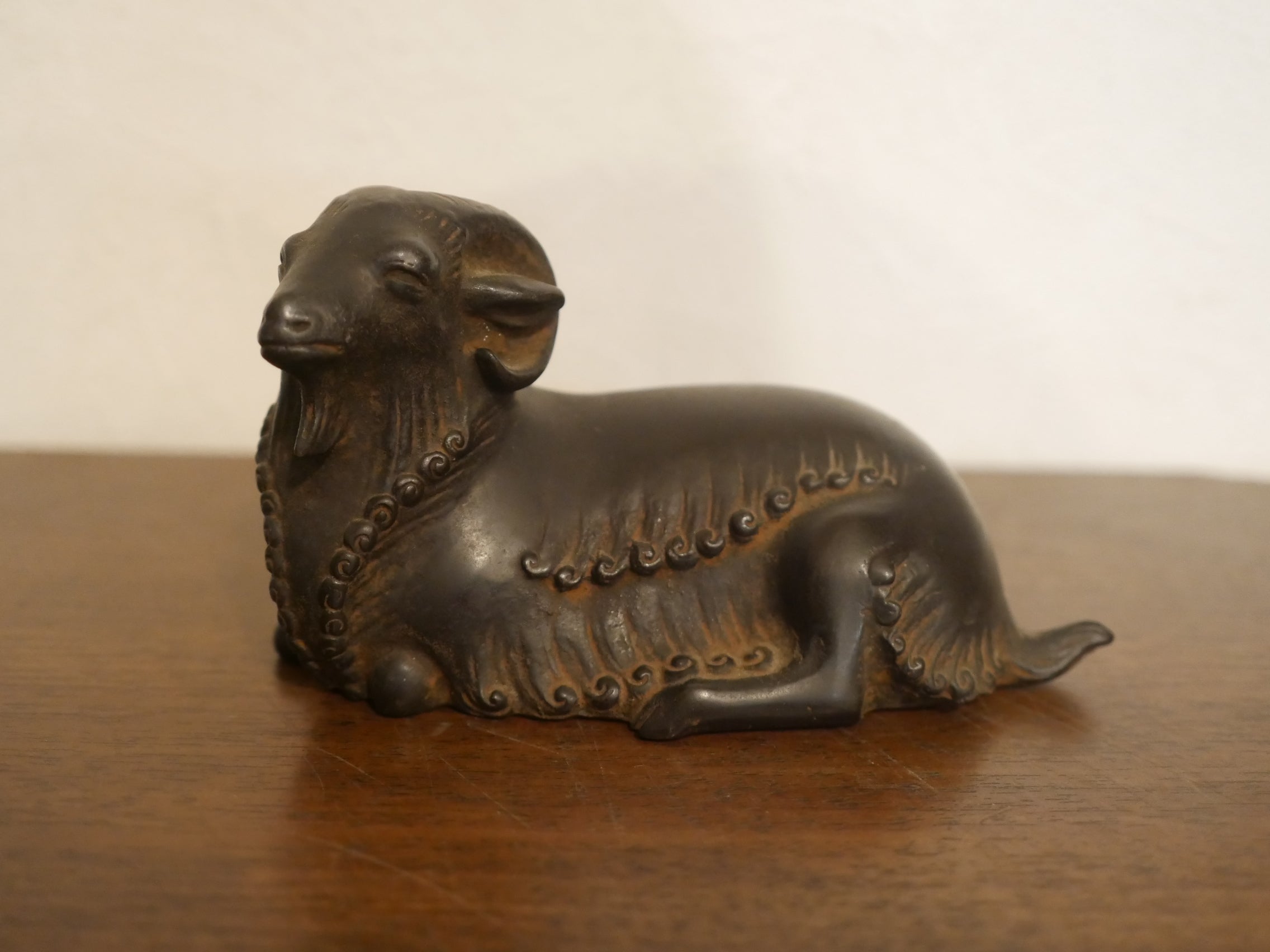 香取正彦【羊】ブロンズ 置物 オブジェ – smileantiques