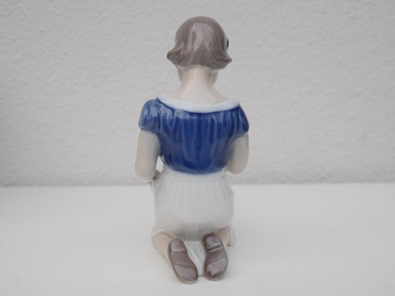 ROYALCOPENHAGEN 少女と犬 フィギュリン 犬 共箱 ロイヤル