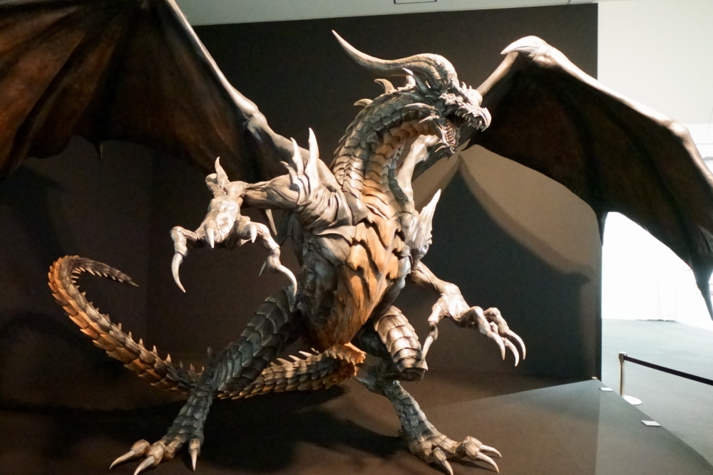 バハムートが君と紡いでプリティーダービー！『Cygames展 Artworks