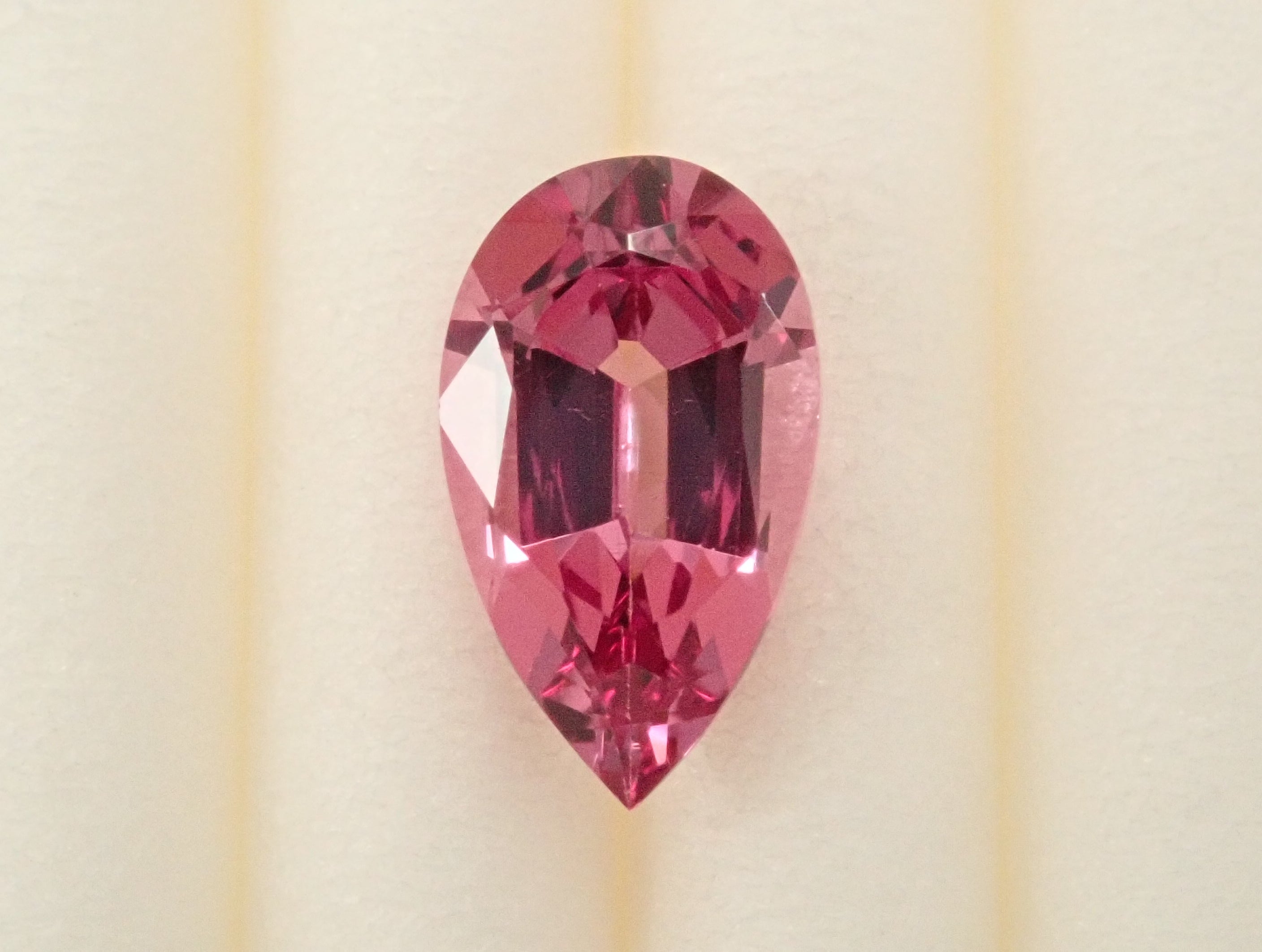 Malaya Garnet - Mail order | Managed by a gemstone appraiser