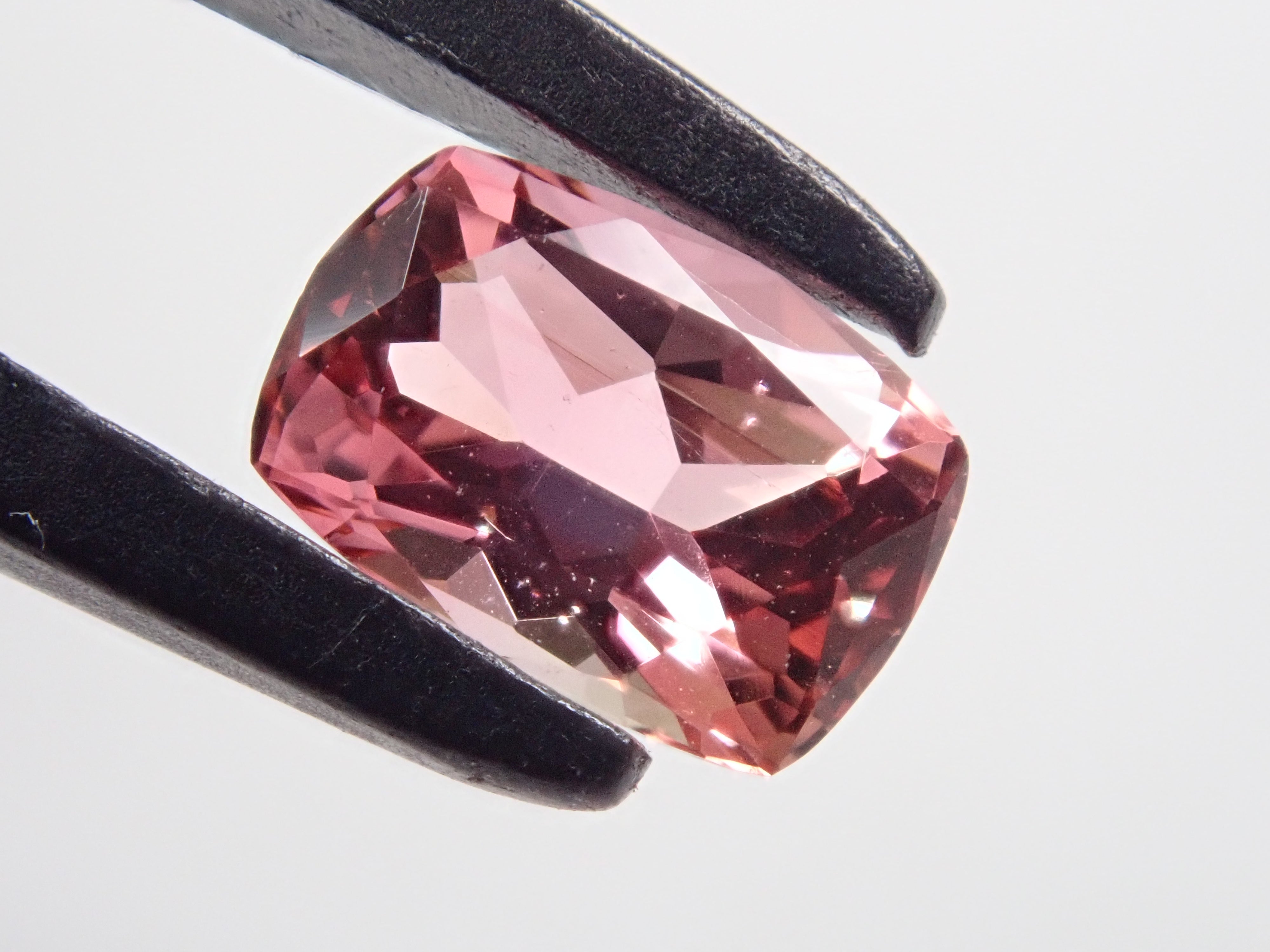 ブラジル産ピンクトルマリン 0.734ctルース