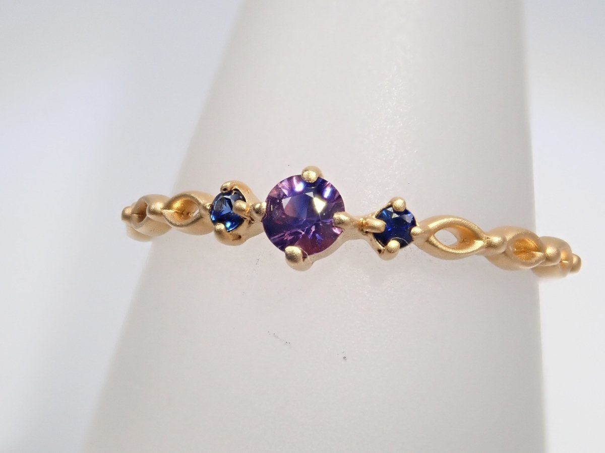 K18バイカラーサファイア0.129ct・ブルーサファイアリング