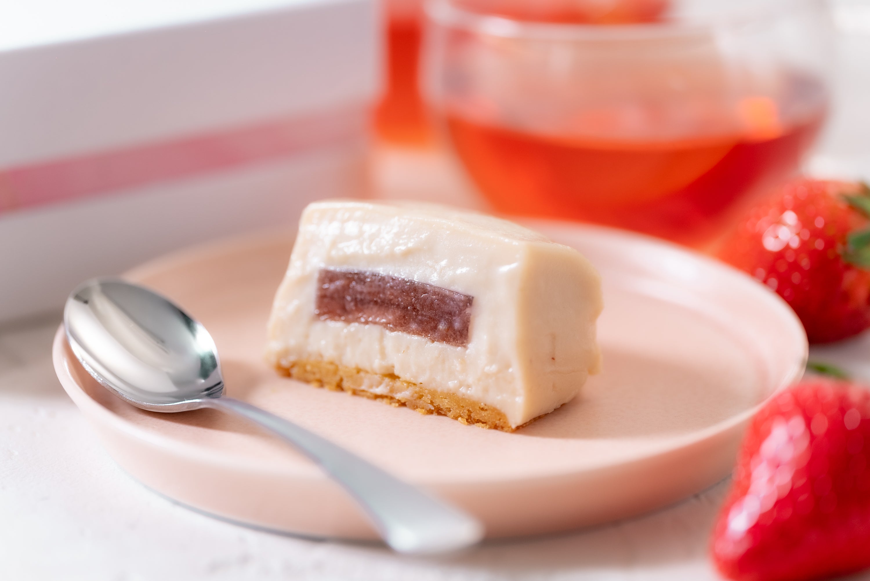 販売から“わずか3分”で完売した『ANO TERRINE』から待望の新作が登場